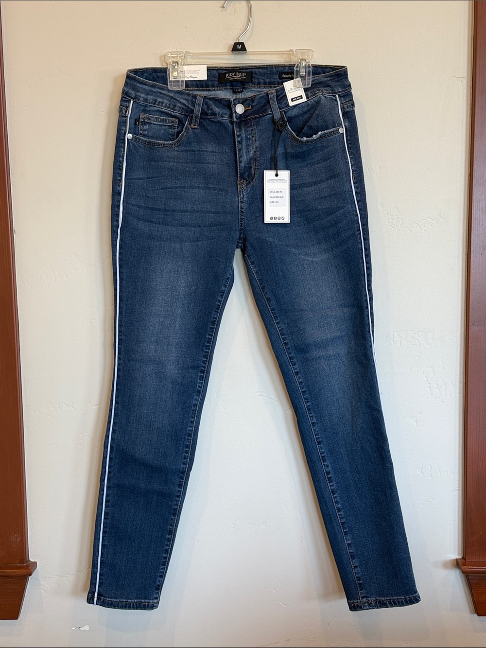 NWT Judy Blue Mid Rise Skinny Fit Jeans in Medium Blue Size 13/31